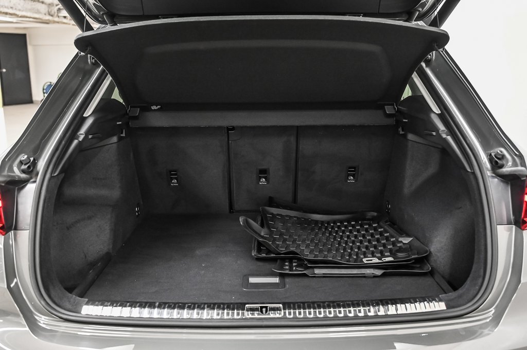 2024 Audi Q3 KOMFORT QUATTRO 45 TFSI in Laval, Quebec - 9 - w1024h768px