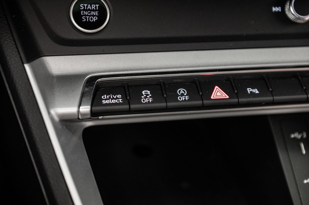 Audi Q3 KOMFORT VORSPRUNG EDITION 2024 à Laval, Québec - 26 - w1024h768px