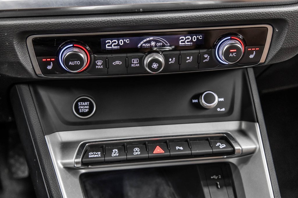 2024 Audi Q3 KOMFORT VORSPRUNG EDITION 19 PCS in Laval, Quebec - 25 - w1024h768px