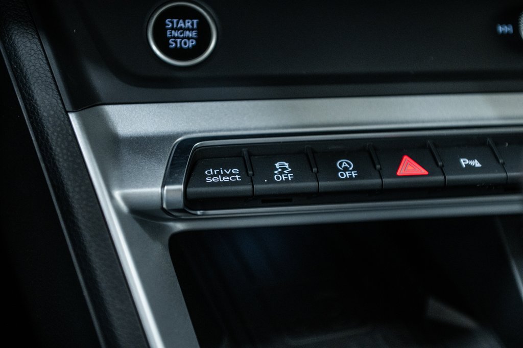 2024 Audi Q3 KOMFORT 45 TFSI QUATTRO in Laval, Quebec - 26 - w1024h768px