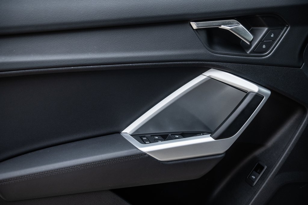 2024 Audi Q3 KOMFORT 45 TFSI QUATTRO in Laval, Quebec - 14 - w1024h768px