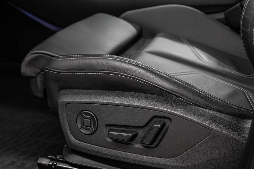 2025 Audi Q3 PROGRESSIV S-LINE BLACK OPTICS in Laval, Quebec - 14 - w1024h768px