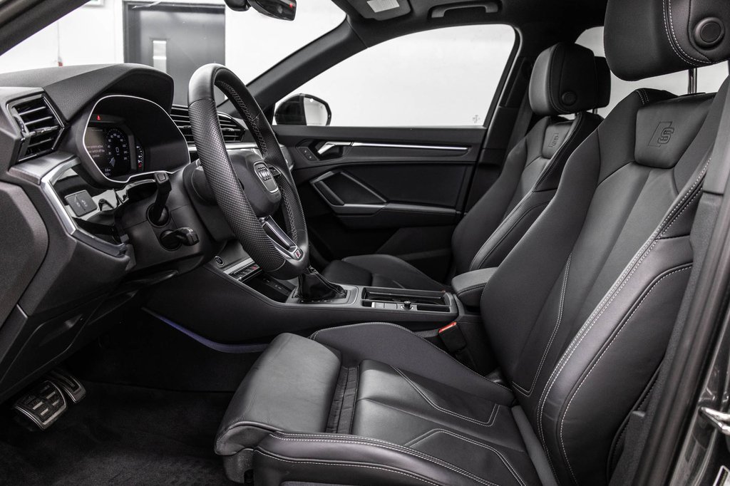 2025 Audi Q3 PROGRESSIV S-LINE BLACK OPTICS in Laval, Quebec - 15 - w1024h768px
