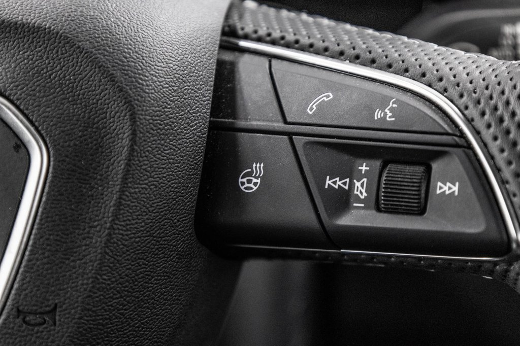 2025 Audi Q3 PROGRESSIV S-LINE BLACK OPTICS in Laval, Quebec - 20 - w1024h768px