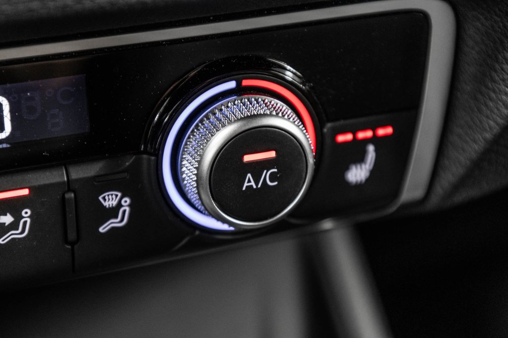 2025 Audi Q3 PROGRESSIV S-LINE BLACK OPTICS in Laval, Quebec - 25 - w1024h768px