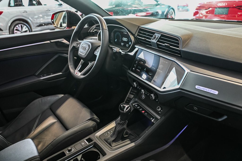 Audi Q3 PROGRESSIV S-LINE BLACK OPTIC 2025 à Laval, Québec - 21 - w1024h768px