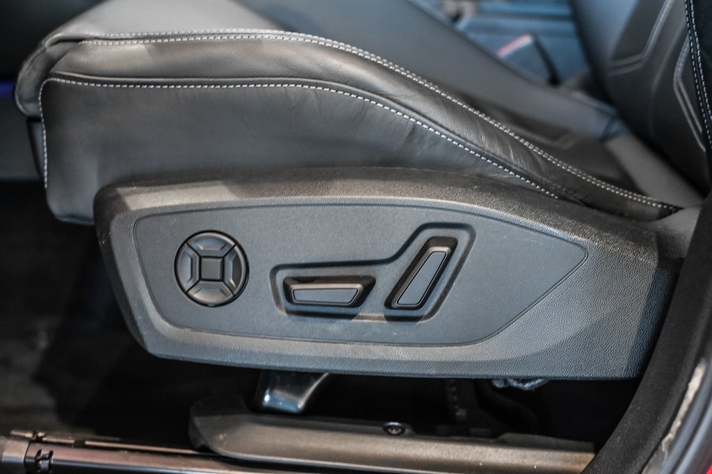 Audi Q3 PROGRESSIV S-LINE BLACK OPTIC 2025 à Laval, Québec - 11 - w1024h768px