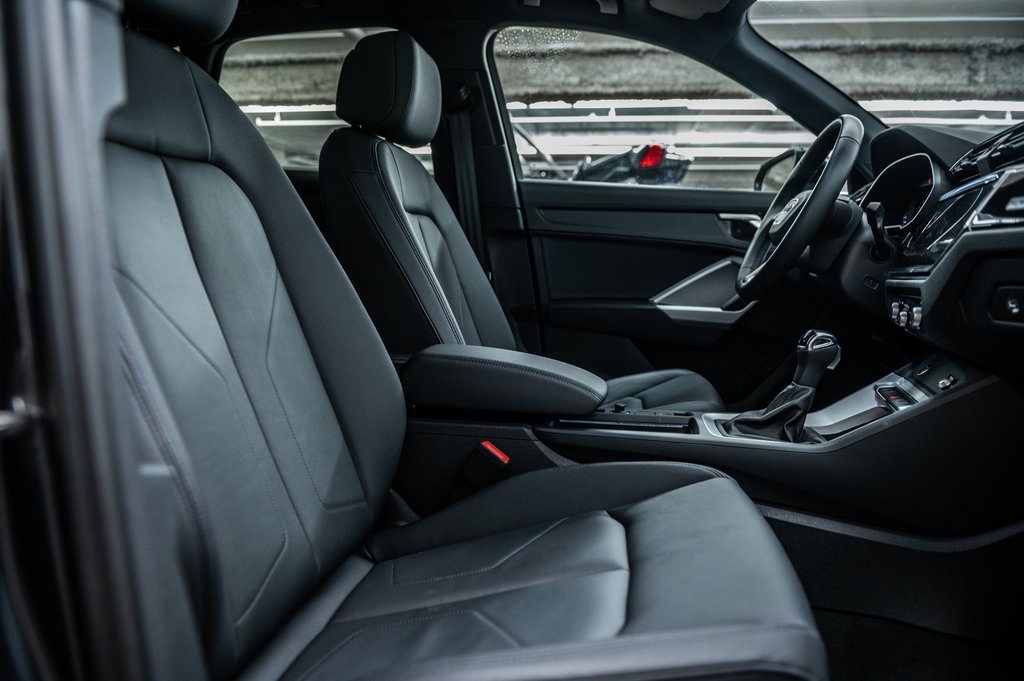 2025 Audi Q3 KOMFORT VORSPRUNG EDITION in Laval, Quebec - 33 - w1024h768px