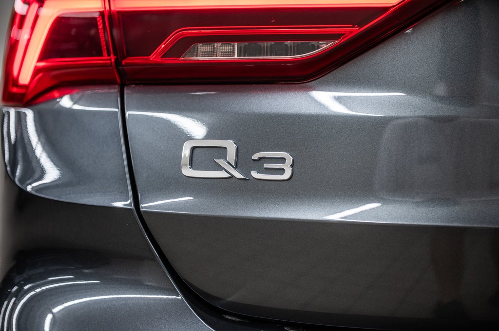 2025 Audi Q3 KOMFORT VORSPRUNG EDITION in Laval, Quebec - 10 - w1024h768px