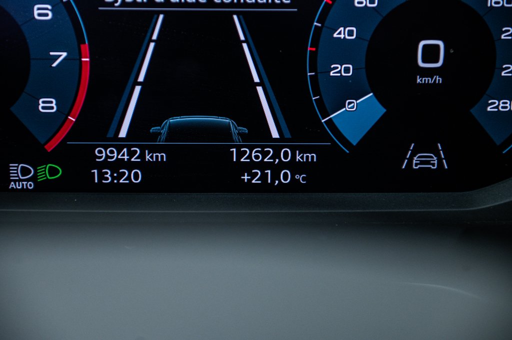 2025 Audi Q3 KOMFORT VORSPRUNG EDITION in Laval, Quebec - 20 - w1024h768px