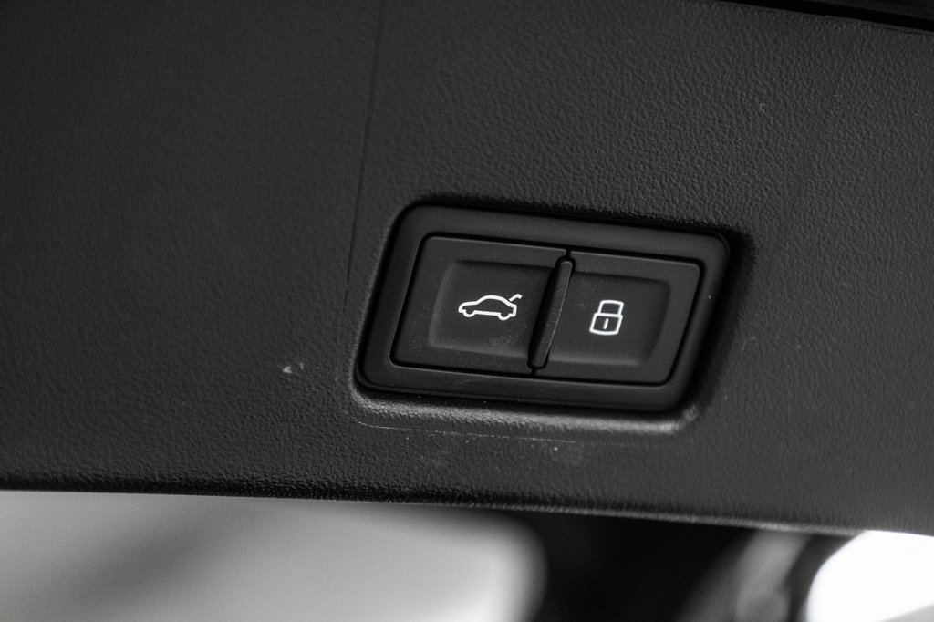 Audi Q4 E-TRON SPORTBACK  2024 à Laval, Québec - 12 - w1024h768px