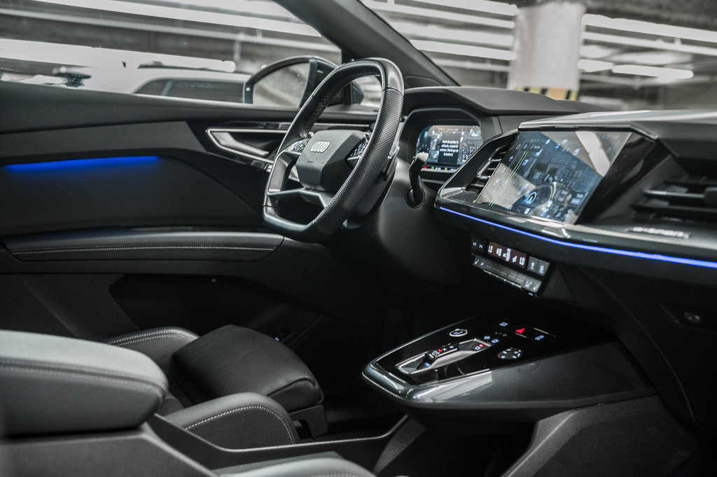 2024 Audi Q4 e-tron Sportback 50 E-TRON, TECHNOLOGY, HEADS-UP DISPLAY, 20PCS in Laval, Quebec - 33 - w1024h768px