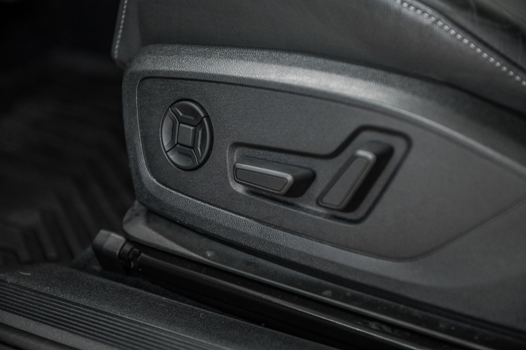 2024 Audi Q4 e-tron Sportback 50 E-TRON, TECHNOLOGY, HEADS-UP DISPLAY, 20PCS in Laval, Quebec - 16 - w1024h768px
