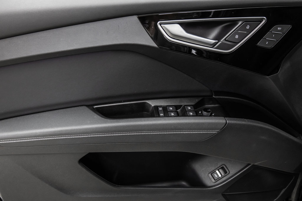 Audi Q4 e-tron Sportback BLACK OPTICS, TECH PACK, 20PCS 2024 à Laval, Québec - 13 - w1024h768px