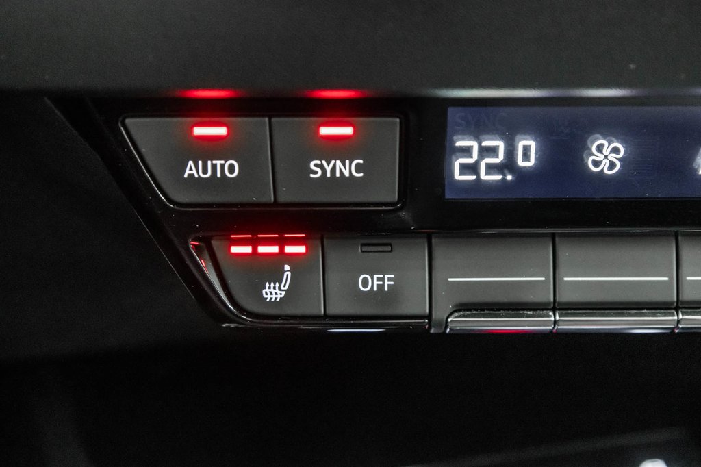 2022 Audi Q4 e-tron KOMFORT PLUS TECH PKG in Laval, Quebec - 27 - w1024h768px