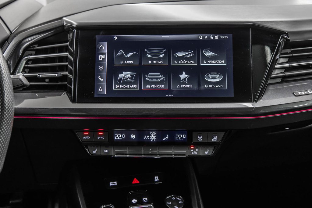 2022 Audi Q4 e-tron KOMFORT PLUS TECH PKG in Laval, Quebec - 36 - w1024h768px