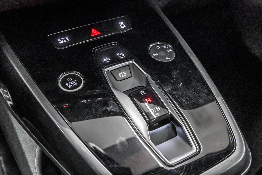 2022 Audi Q4 e-tron KOMFORT PLUS TECH PKG in Laval, Quebec - 29 - w1024h768px
