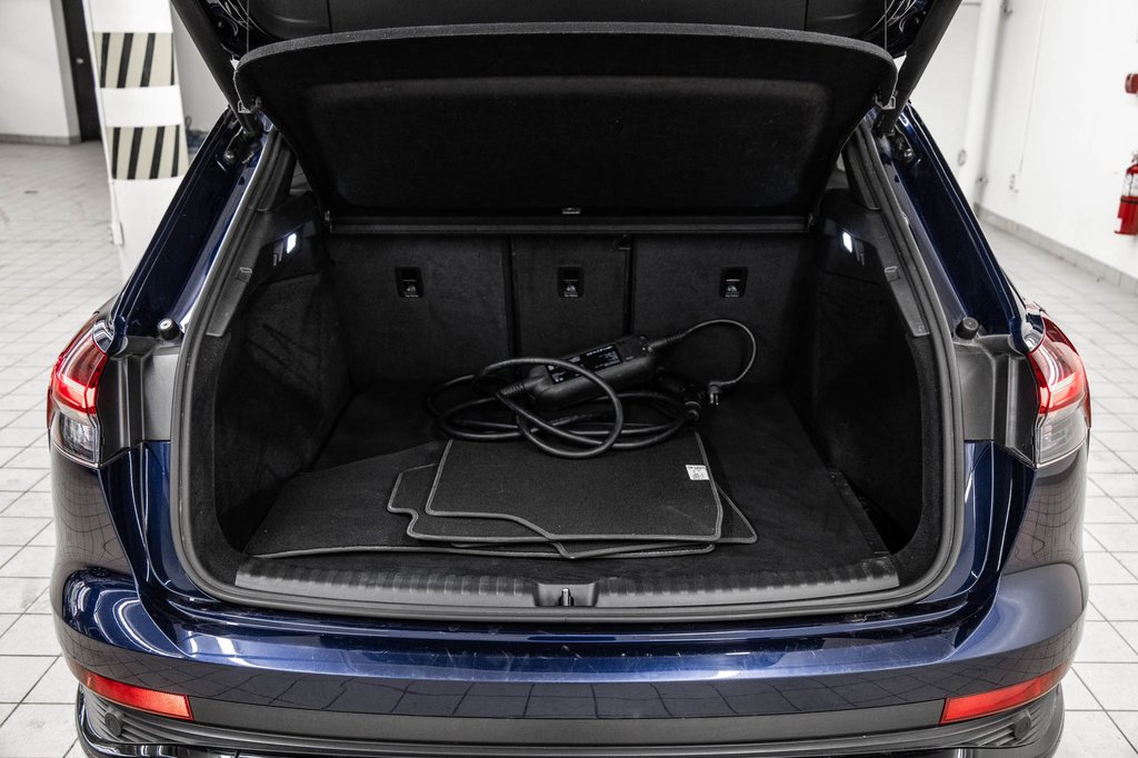 2022 Audi Q4 e-tron KOMFORT PLUS TECH PKG in Laval, Quebec - 11 - w1024h768px