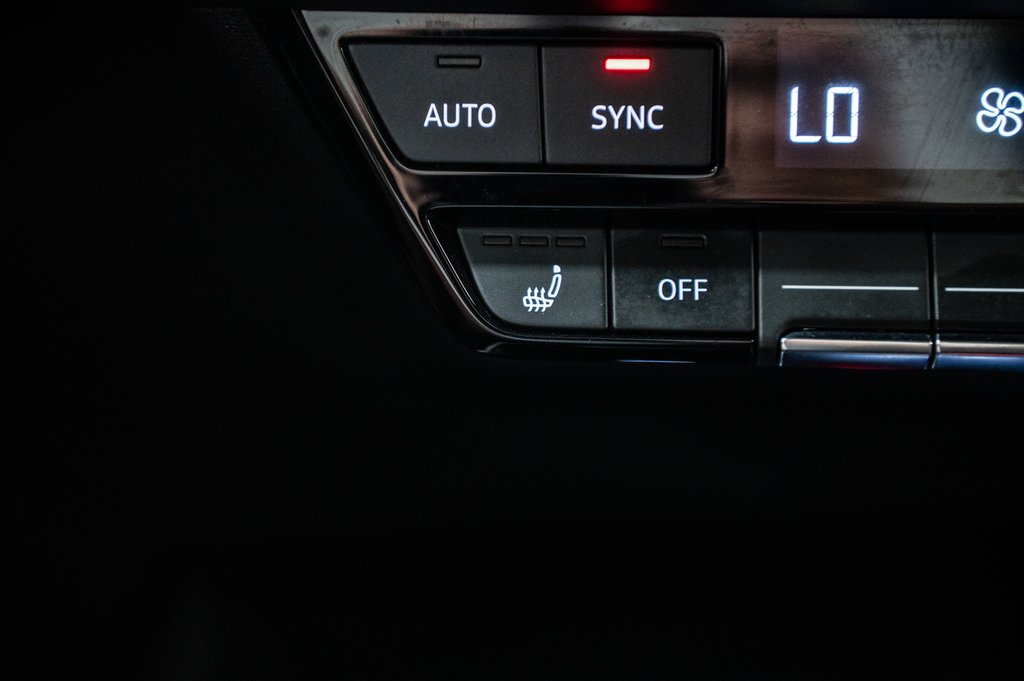 2022 Audi Q4 e-tron KOMFORT QUATTRO 50 in Laval, Quebec - 22 - w1024h768px