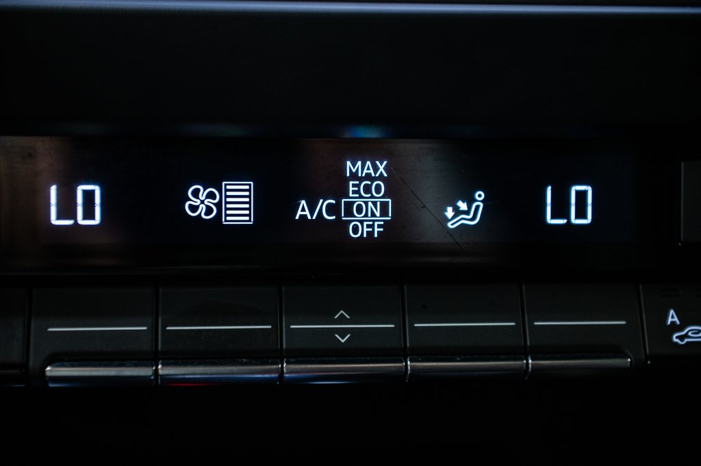2022 Audi Q4 e-tron KOMFORT QUATTRO 50 in Laval, Quebec - 23 - w1024h768px