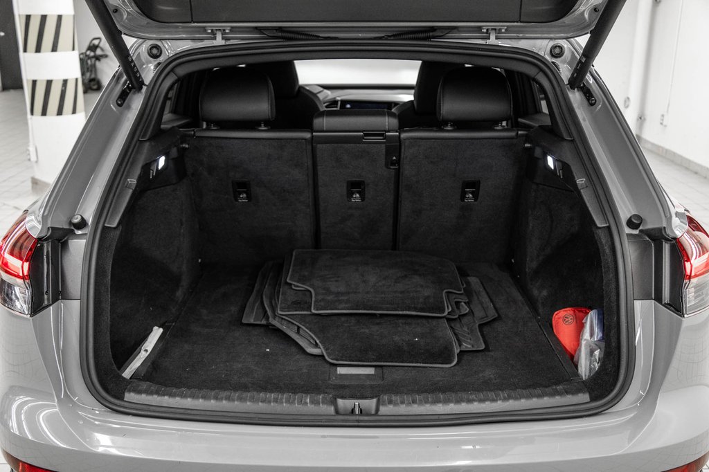 2022 Audi Q4 e-tron PROGRESSIV S-LINE BLACK OPTIC 20 PCS in Laval, Quebec - 11 - w1024h768px
