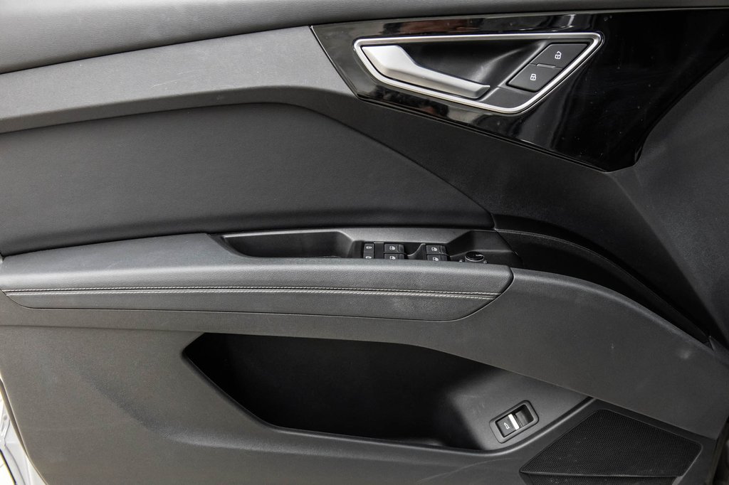2022 Audi Q4 e-tron PROGRESSIV S-LINE BLACK OPTIC 20 PCS in Laval, Quebec - 14 - w1024h768px