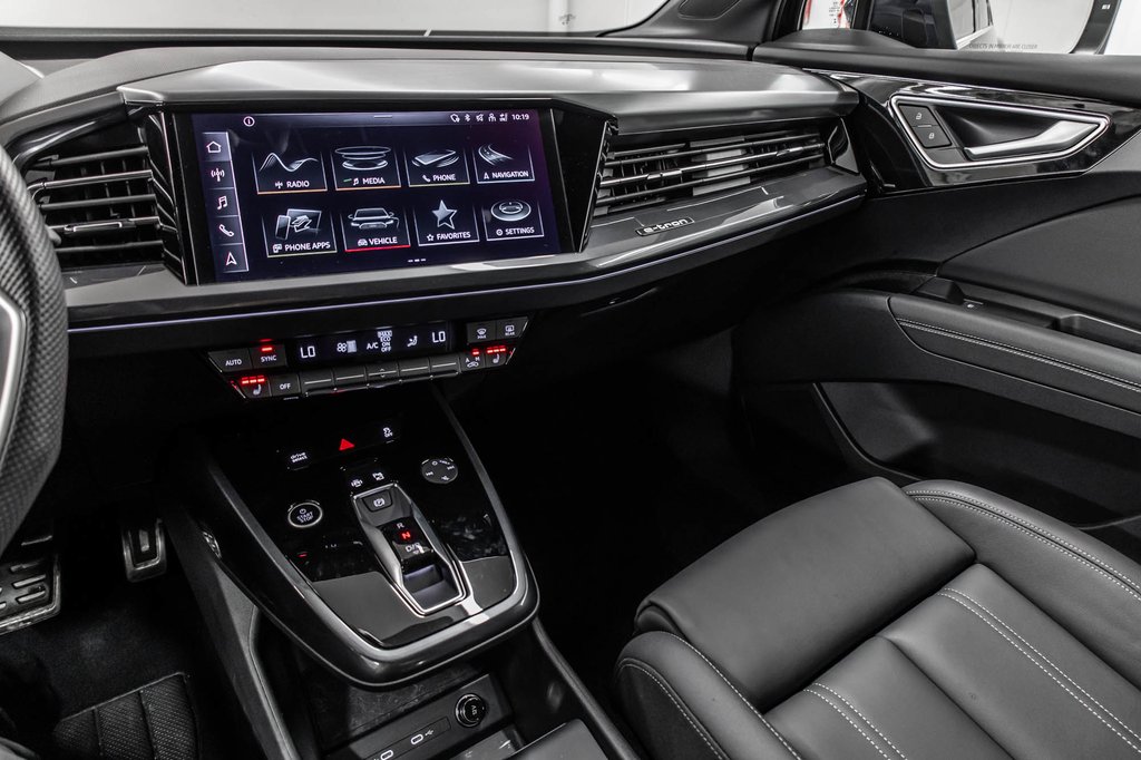Audi Q4 e-tron PREMIUM PKG QUATTRO 2024 à Laval, Québec - 25 - w1024h768px