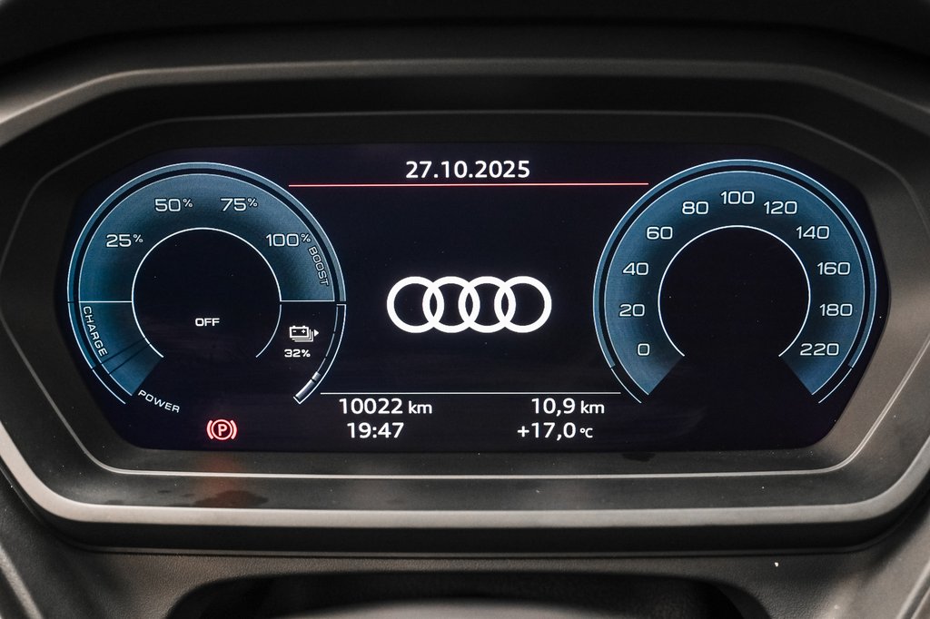 2024 Audi Q4 e-tron QUATTRO in Laval, Quebec - 13 - w1024h768px