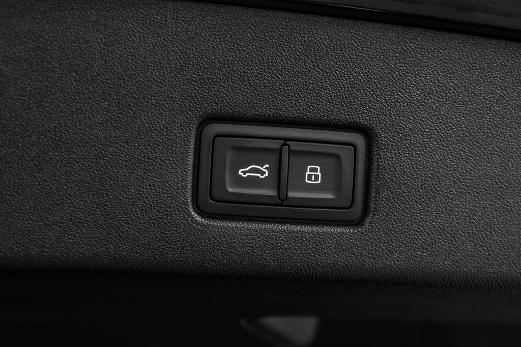 Audi Q4 e-tron QUATTRO 2024 à Laval, Québec - 12 - w1024h768px