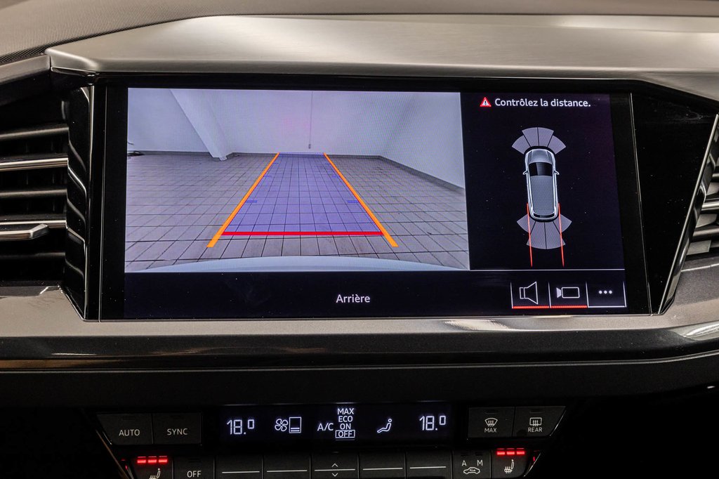 2024 Audi Q4 e-tron BLACK OPTIC PREMIUM PKG TECH PKG in Laval, Quebec - 29 - w1024h768px