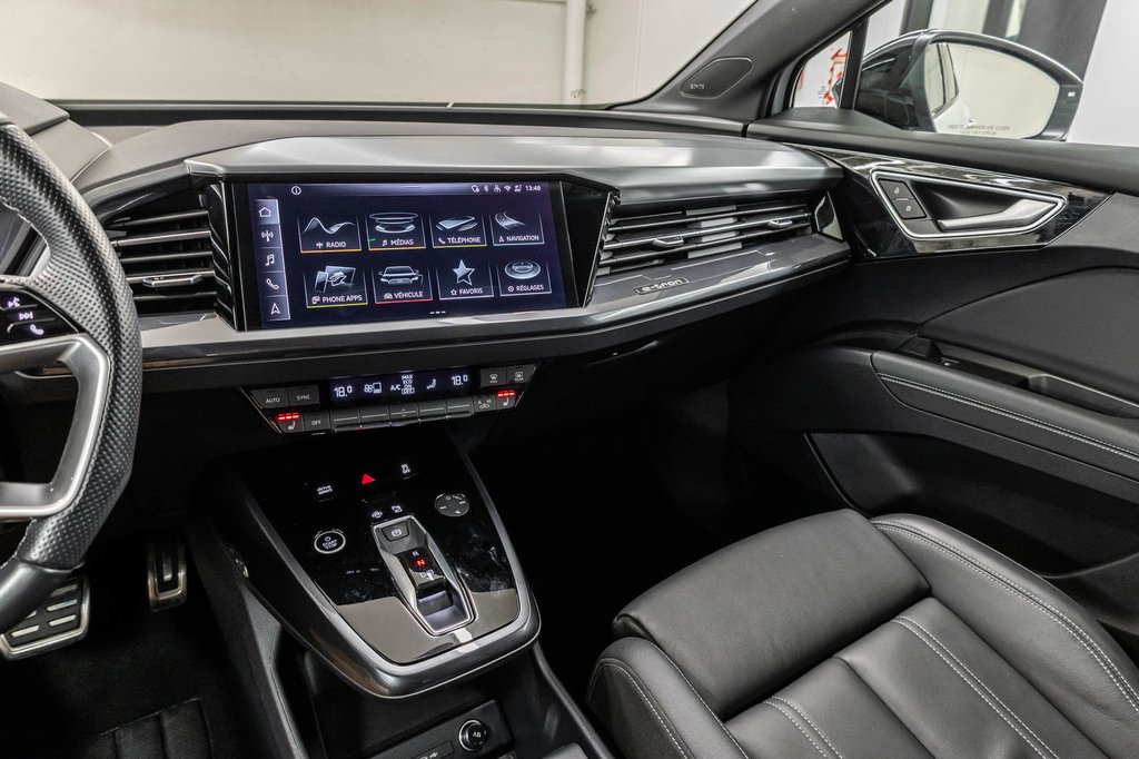 2024 Audi Q4 e-tron BLACK OPTIC PREMIUM PKG TECH PKG in Laval, Quebec - 24 - w1024h768px