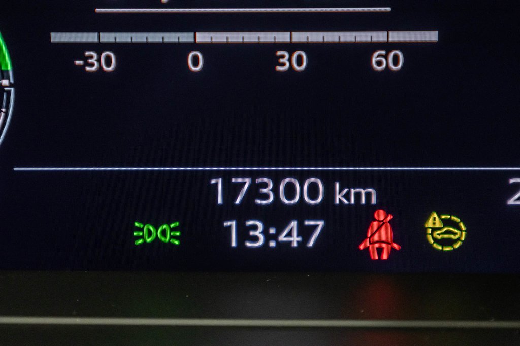 2024 Audi Q4 e-tron BLACK OPTIC PREMIUM PKG TECH PKG in Laval, Quebec - 21 - w1024h768px