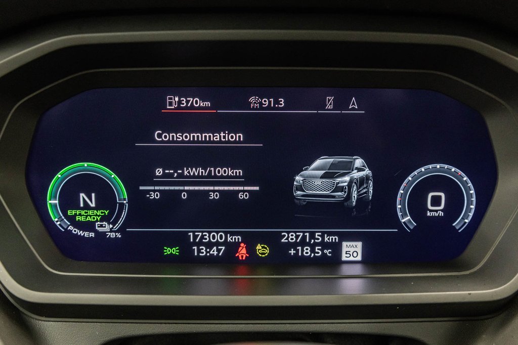 2024 Audi Q4 e-tron BLACK OPTIC PREMIUM PKG TECH PKG in Laval, Quebec - 19 - w1024h768px