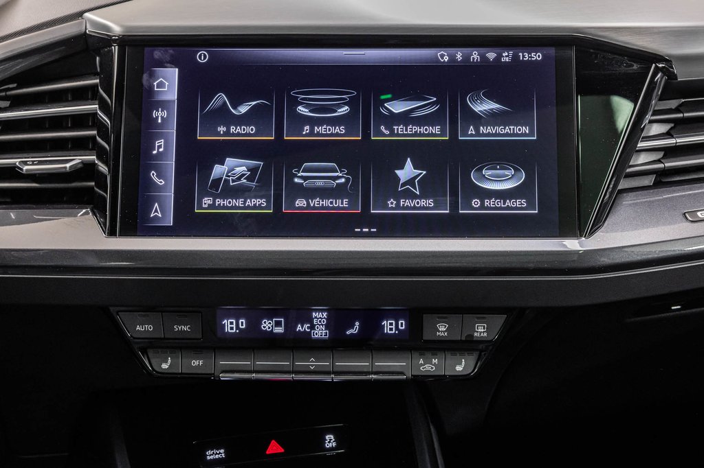 2024 Audi Q4 e-tron BLACK OPTIC PREMIUM PKG TECH PKG in Laval, Quebec - 35 - w1024h768px