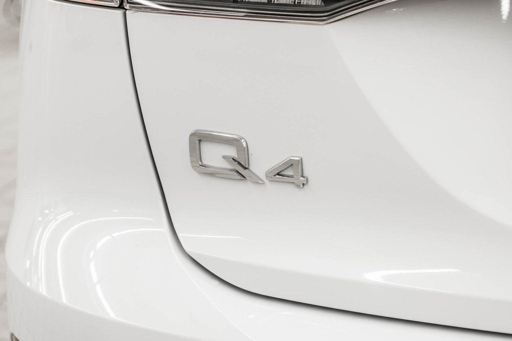 2024 Audi Q4 e-tron BLACK OPTIC PREMIUM PKG TECH PKG in Laval, Quebec - 9 - w1024h768px