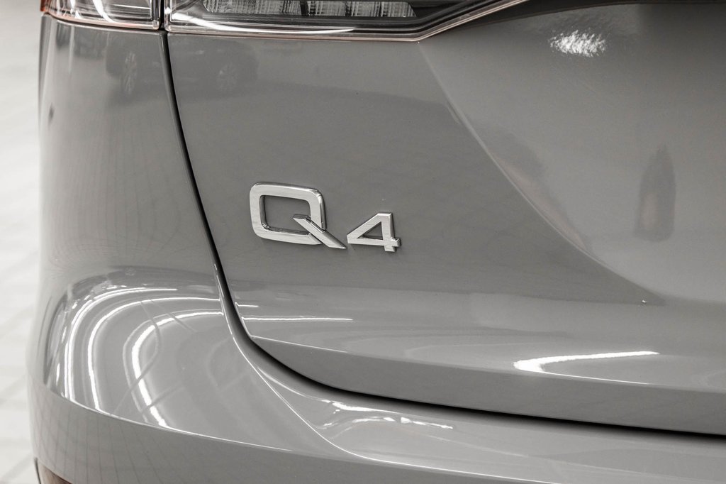 Audi Q4 e-tron S-LINE BLACK OPTIC 20 PCS 2024 à Laval, Québec - 9 - w1024h768px