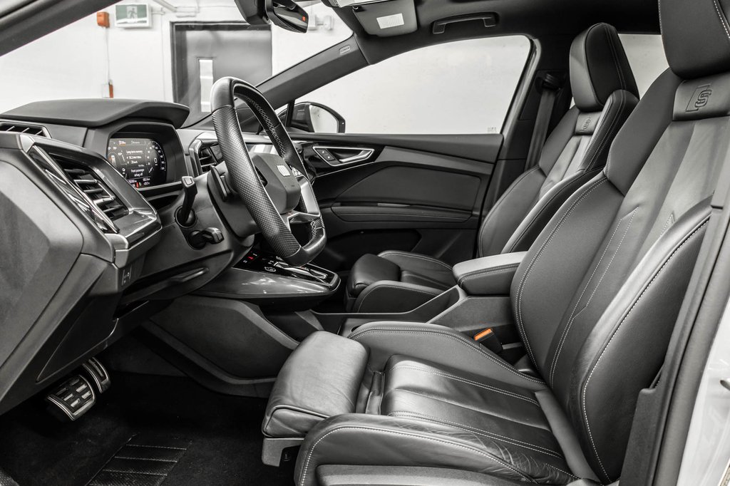 Audi Q4 e-tron S-LINE BLACK OPTIC 20 PCS 2024 à Laval, Québec - 15 - w1024h768px