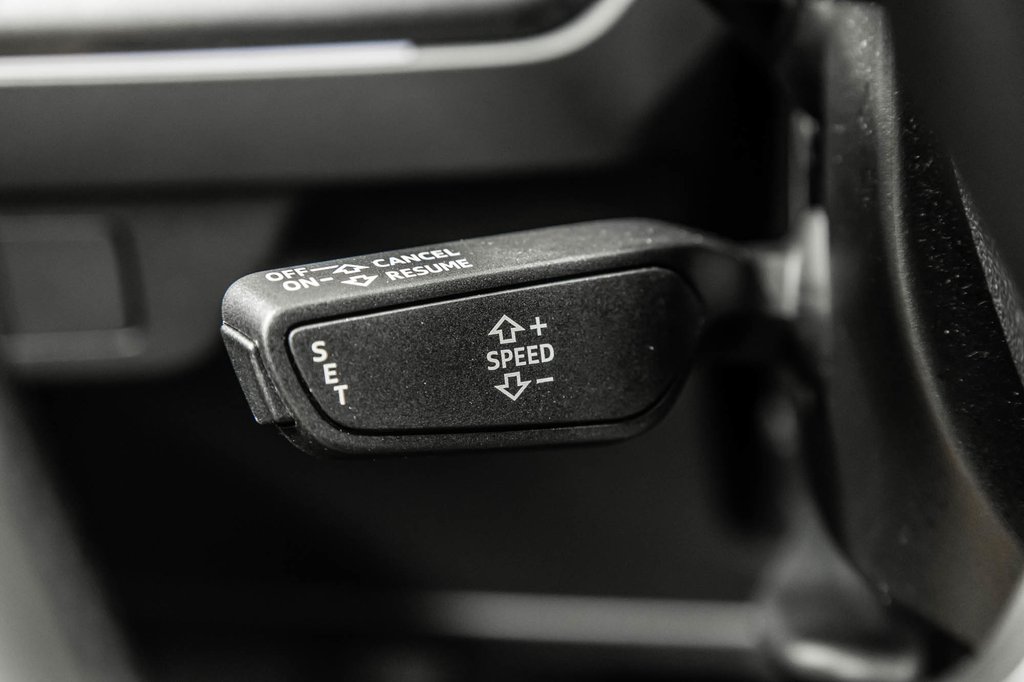Audi Q4 e-tron S-LINE BLACK OPTIC 20 PCS 2024 à Laval, Québec - 22 - w1024h768px