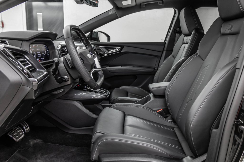 Audi Q4 e-tron 55 E-TRON QUATTRO, BLACK OPTICS, PREMIUM PACK, 20P 2025 à Laval, Québec - 15 - w1024h768px