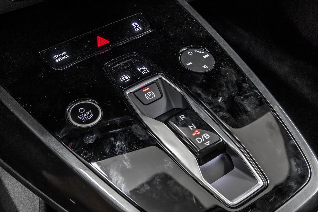 Audi Q4 e-tron 55 E-TRON QUATTRO, BLACK OPTICS, PREMIUM PACK, 20P 2025 à Laval, Québec - 28 - w1024h768px