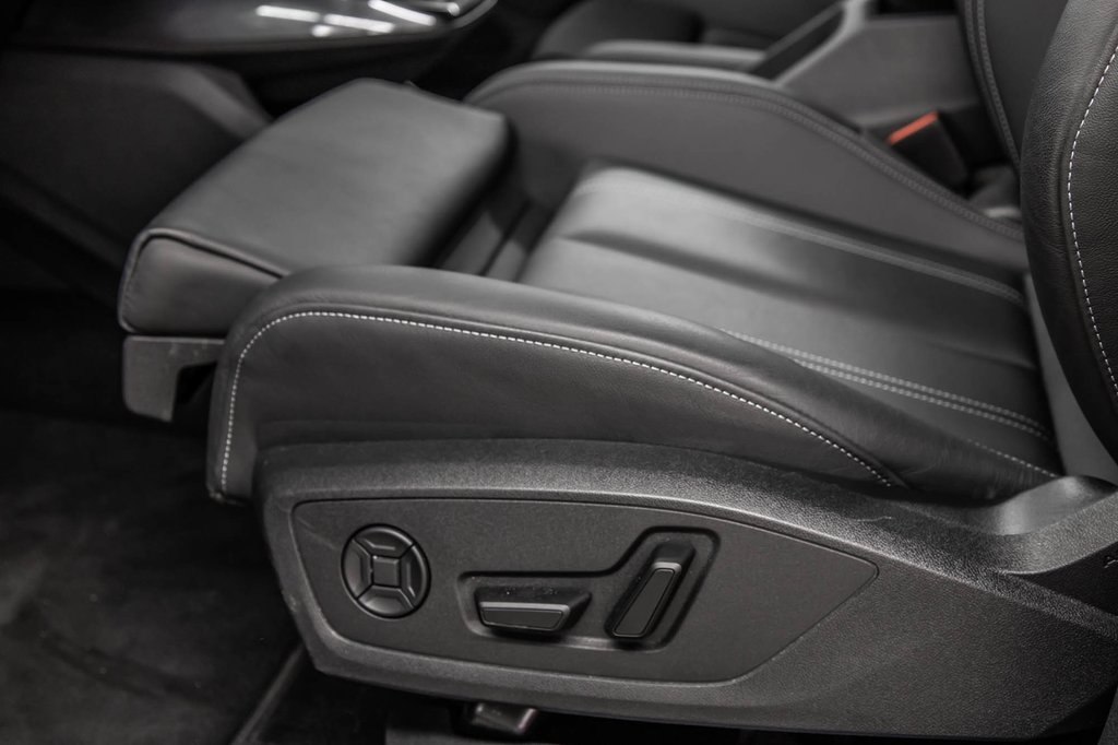 Audi Q4 e-tron 55 E-TRON QUATTRO, BLACK OPTICS, PREMIUM PACK, 20P 2025 à Laval, Québec - 14 - w1024h768px