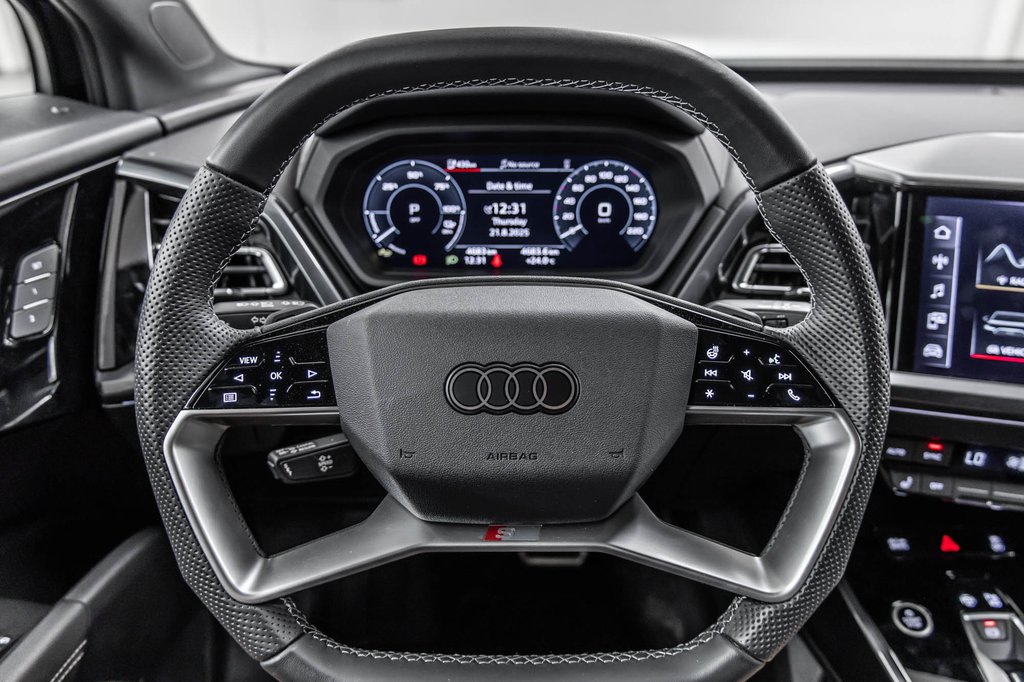 Audi Q4 e-tron 55 E-TRON QUATTRO, BLACK OPTICS, PREMIUM PACK, 20P 2025 à Laval, Québec - 17 - w1024h768px