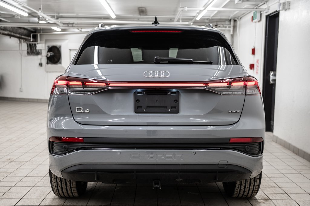 2025 Audi Q4 e-tron BLACK OPTIC PREMIUM PKG TRAILER HITCH in Laval, Quebec - 5 - w1024h768px