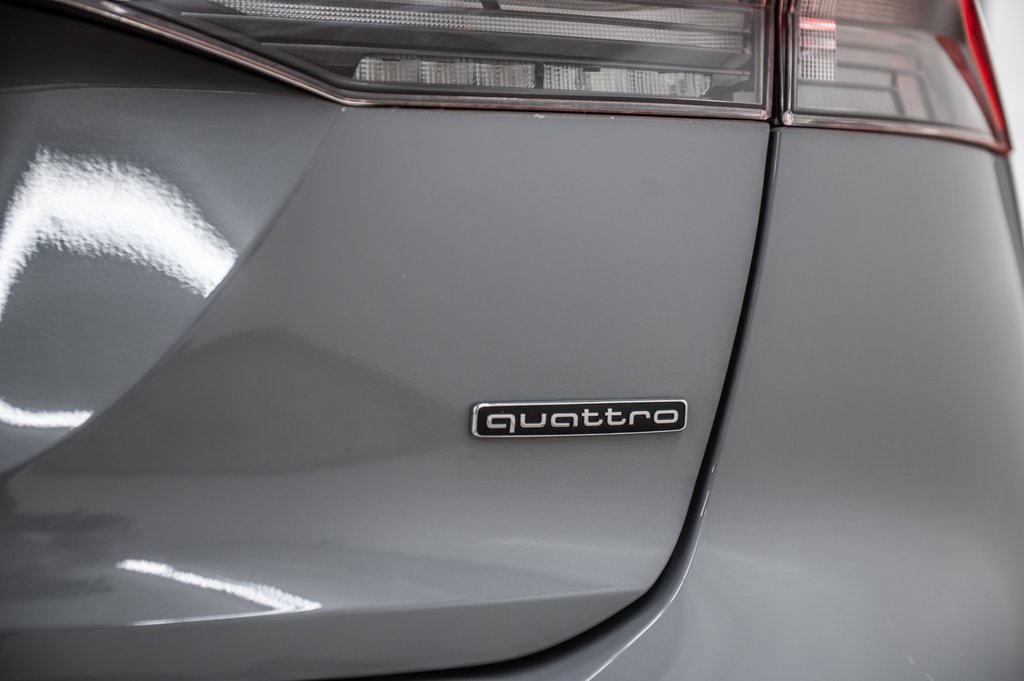 2025 Audi Q4 e-tron BLACK OPTIC PREMIUM PKG TRAILER HITCH in Laval, Quebec - 11 - w1024h768px