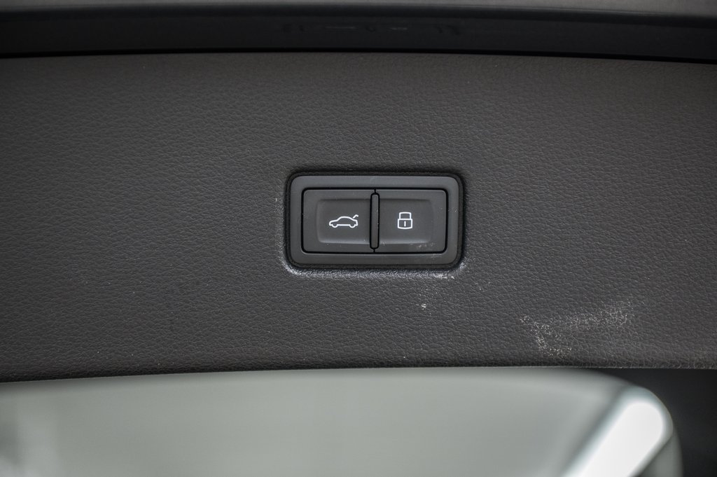 2023 Audi Q5 Sportback TECHNIK BLACK PACKAGE in Laval, Quebec - 13 - w1024h768px