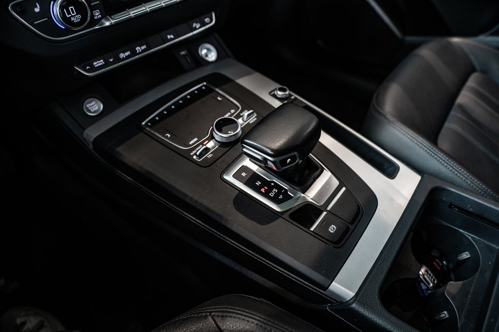2019 Audi Q5 PROGRESSIV QUATTRO 19 PCS in Laval, Quebec - 26 - w1024h768px