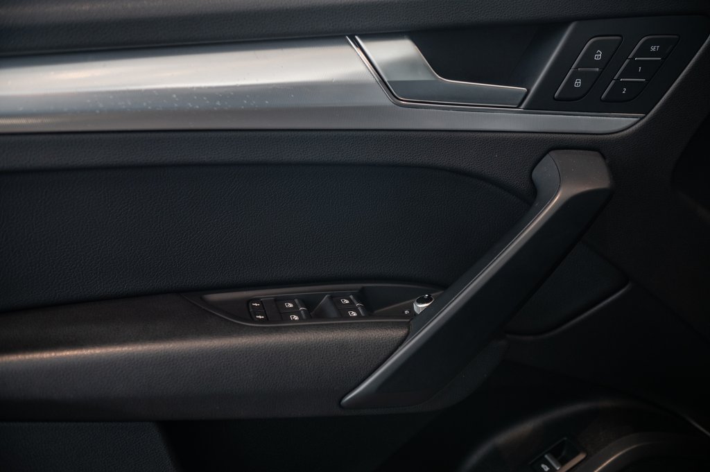 2019 Audi Q5 PROGRESSIV QUATTRO 19 PCS in Laval, Quebec - 12 - w1024h768px
