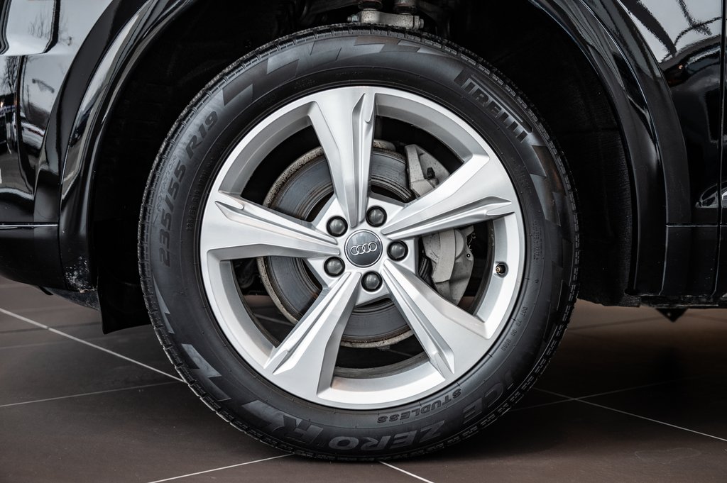 2019 Audi Q5 PROGRESSIV QUATTRO 19 PCS in Laval, Quebec - 7 - w1024h768px
