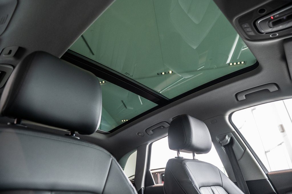 2019 Audi Q5 PROGRESSIV QUATTRO 19 PCS in Laval, Quebec - 33 - w1024h768px