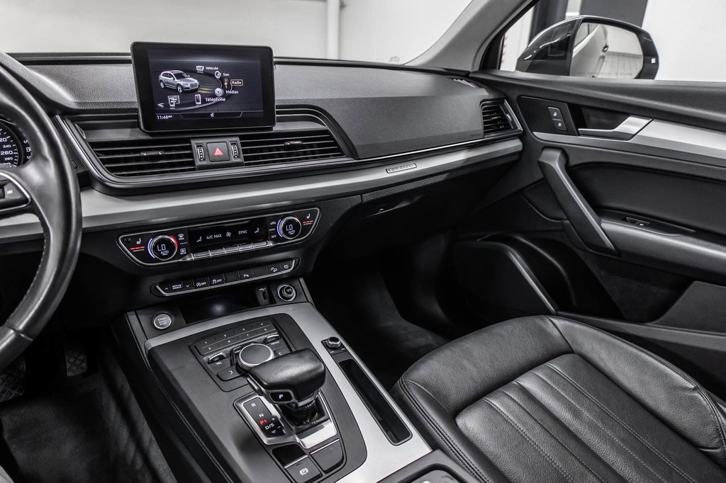 Audi Q5 Komfort CONVENIENCE PACK PANO CUIR CAM BAS KM 2020 à Laval, Québec - 24 - w1024h768px